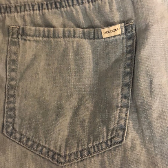 Volcom shorts - Picture 5 of 5